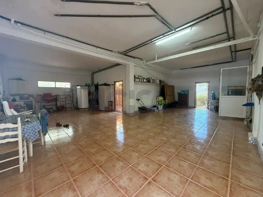 Casa o xalet en venda en Alberic amb Jardí privat, Terrassa i Piscina