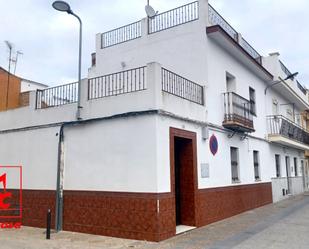 Exterior view of House or chalet for sale in El Cuervo de Sevilla  with Terrace