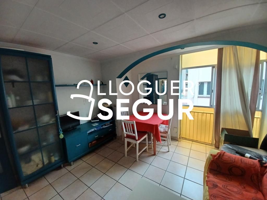 Flat to rent in Santa Coloma de Gramenet  with Furnished