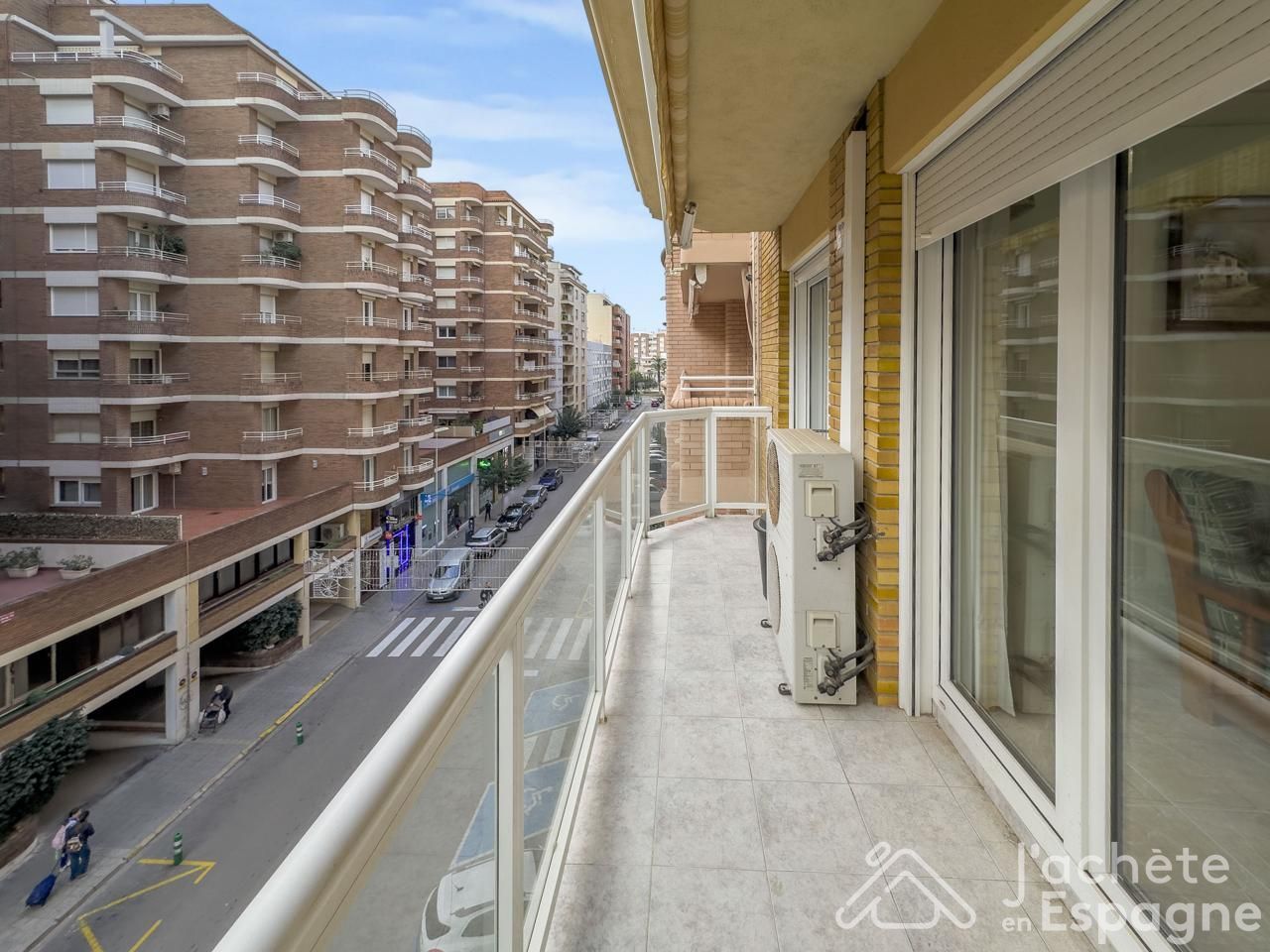 Vista exterior de Apartament en venda en Vinaròs amb Aire condicionat, Terrassa i Moblat