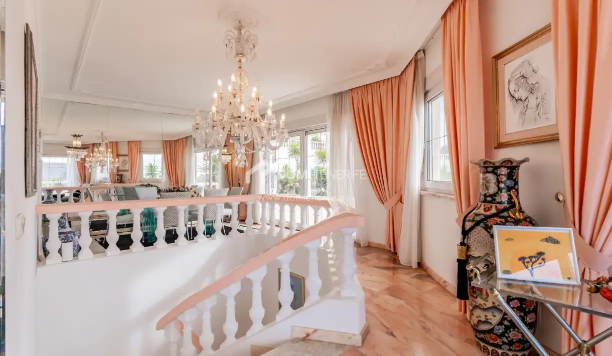 Casa o chalet en venta en Arona con Terraza, Piscina y Amueblado