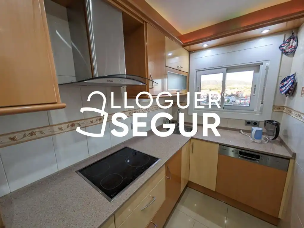 Küche von Wohnung zur Miete in Montgat mit Klimaanlage, Heizung und Terrasse