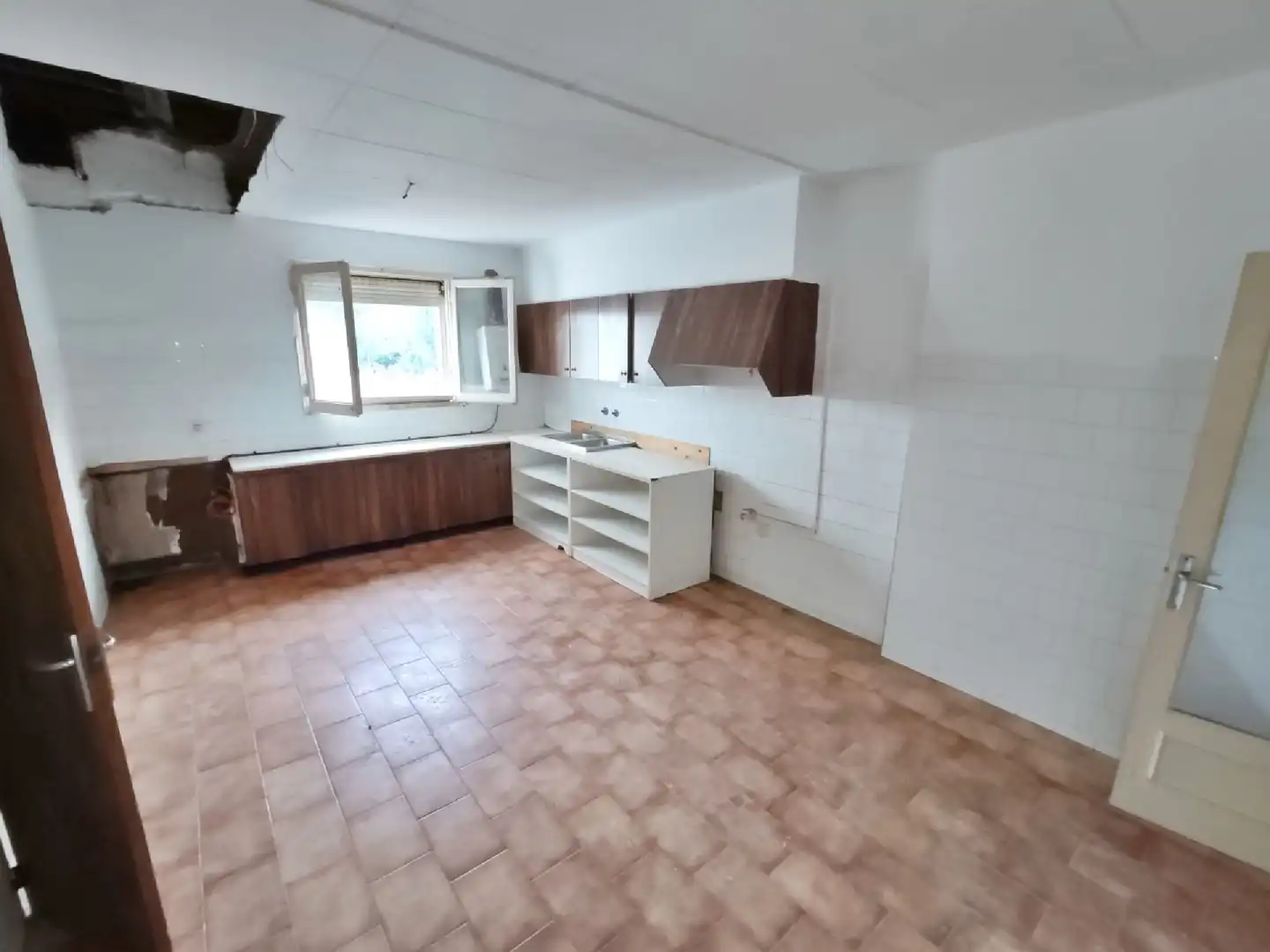 Locale commerciale in vendita a Casserres
