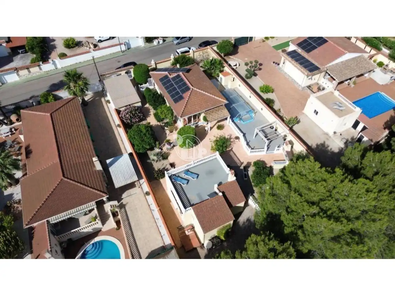 Vista exterior de Casa o xalet en venda en Pilar de la Horadada amb Jardí privat, Piscina i Moblat