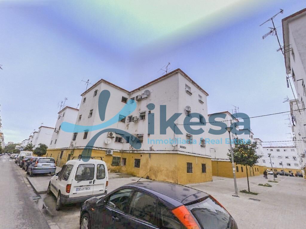 Vista exterior de Planta baixa en venda en  Sevilla Capital