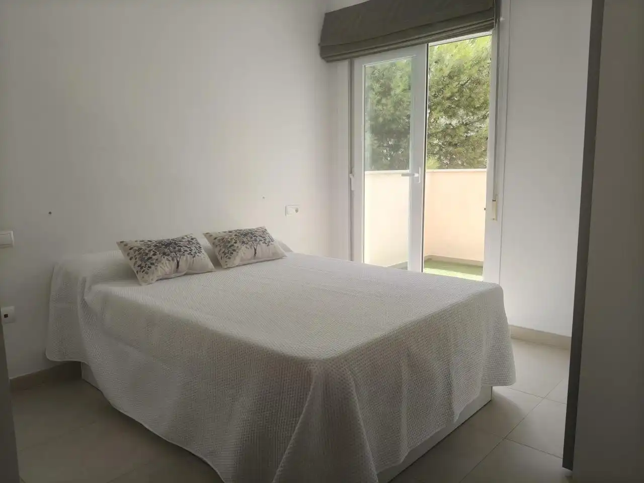 Habitación de Piso de alquiler en Málaga con Terraza, Amueblado y Piscina comunitaria
