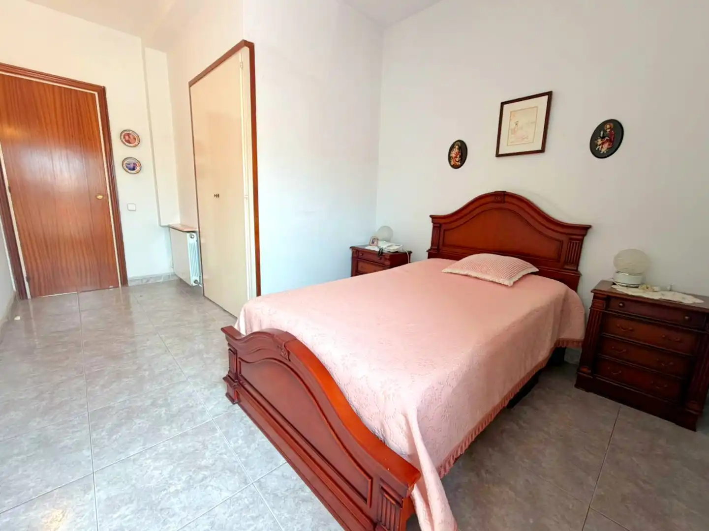 Habitación de Ático en venta en L'Hospitalet de Llobregat con Calefacción, Terraza y Horno