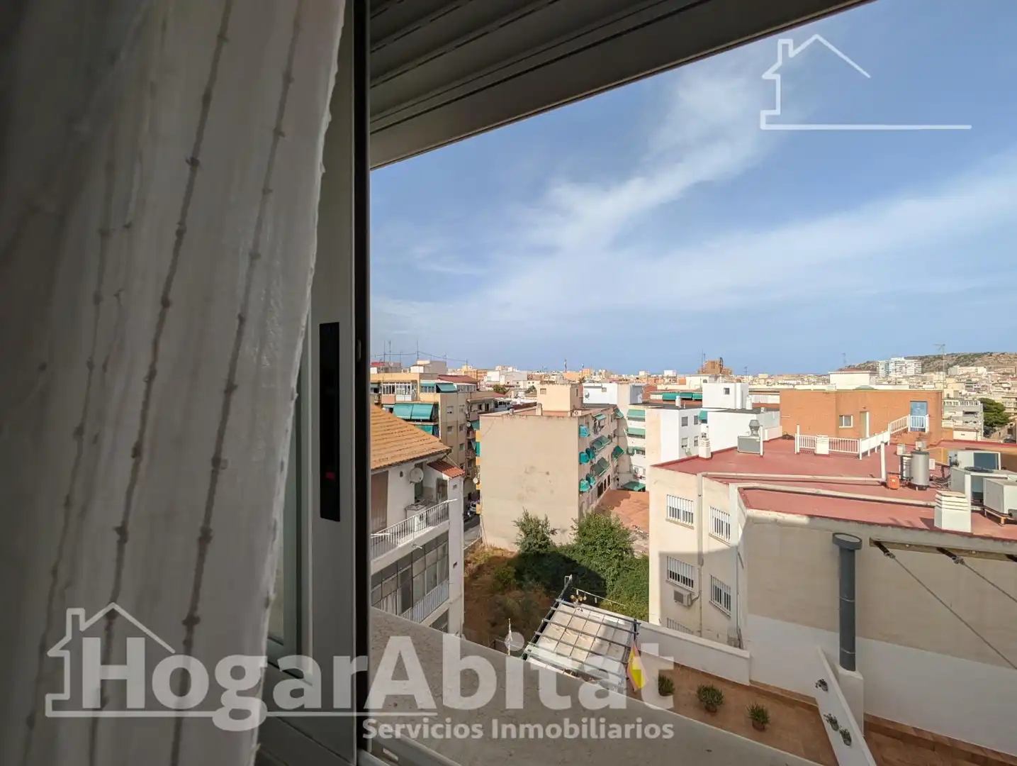 Habitación de Piso en venta en Alicante / Alacant con Aire acondicionado, Calefacción y Terraza