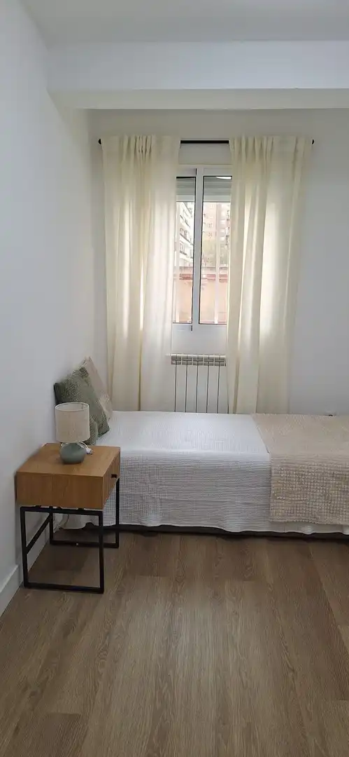 Bedroom of Flat for sale in Zaragoza  with Heating