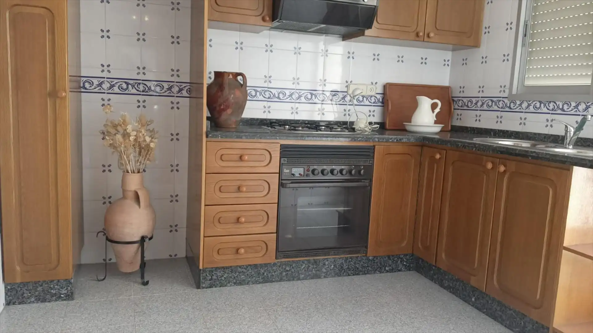 Kitchen of Detached homes for rent in Riba-roja de Túria  with Terrace and Storage room