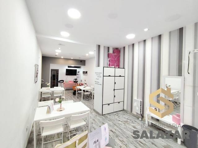 Local comercial en Alquiler en José María de Escuza Kalea en Sabino Arana - Jesuitas