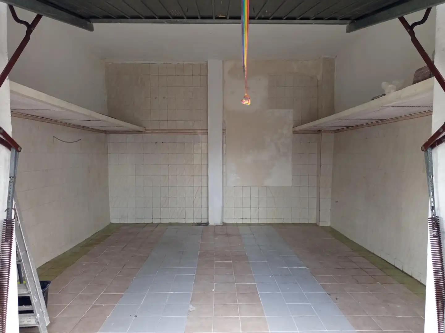 Küche von Garage zum Verkauf in Jaén