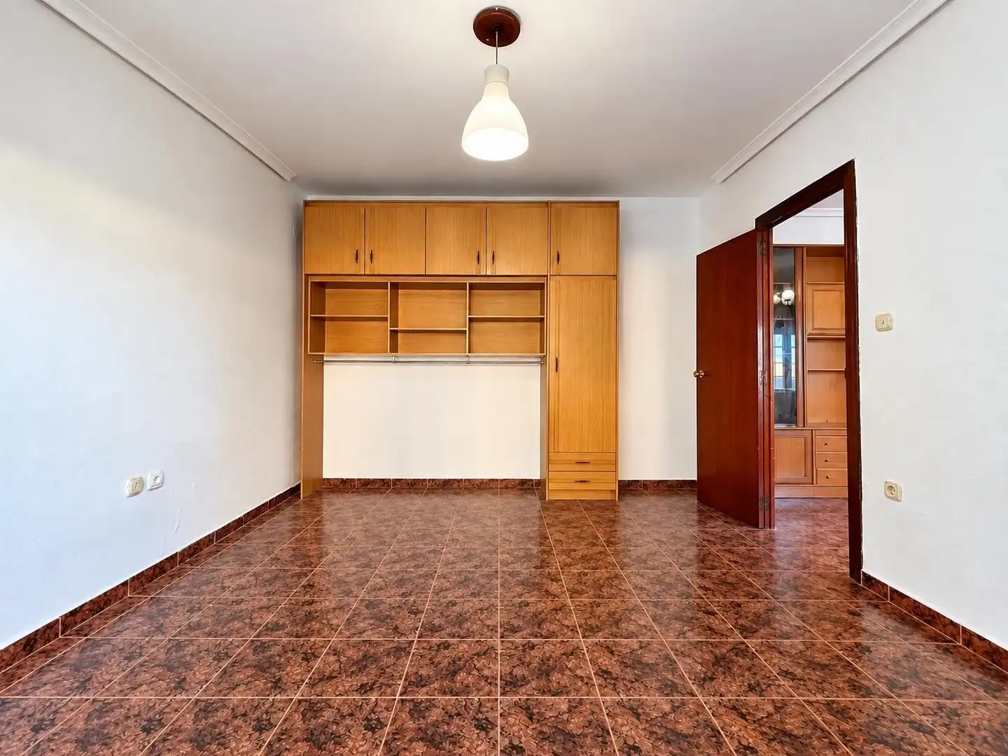 Erdgeschosswohnung mit Aufzug zum Verkauf in Casco Antiguo, imagen 4