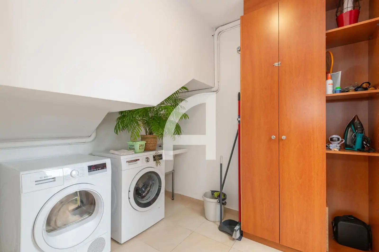 Habitación de Casa o chalet en venta en Sant Julià de Ramis con Aire acondicionado, Calefacción y Jardín privado