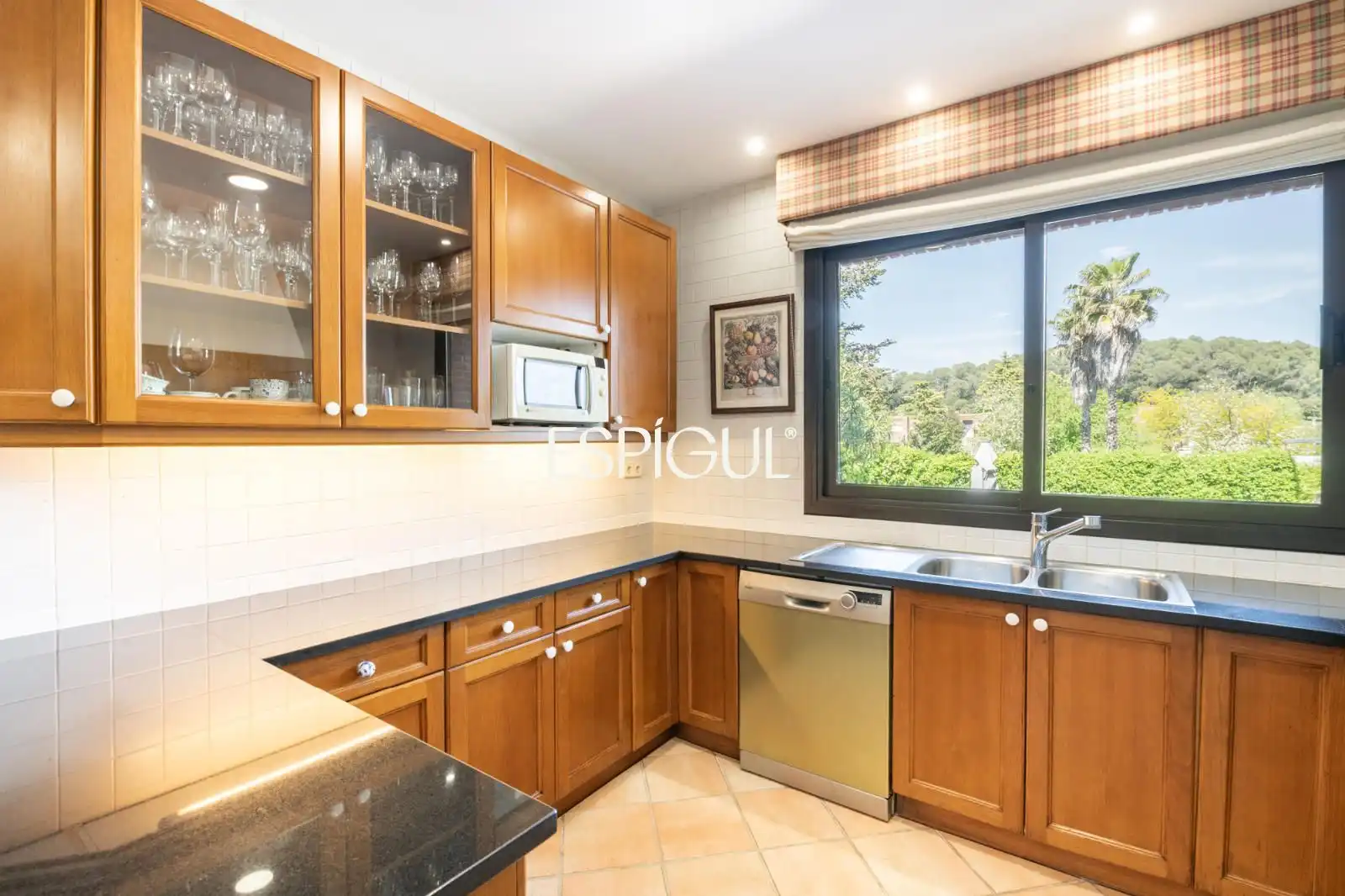 Kitchen of Houses for sale in Sant Cugat del Vallès  with Air Conditioner, Heating and Storage room