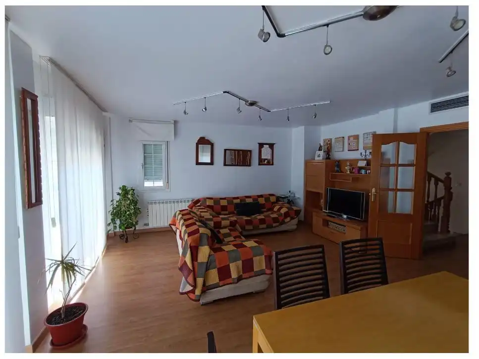 Sala de estar de Casa o chalet en venta en Cadrete con Trastero