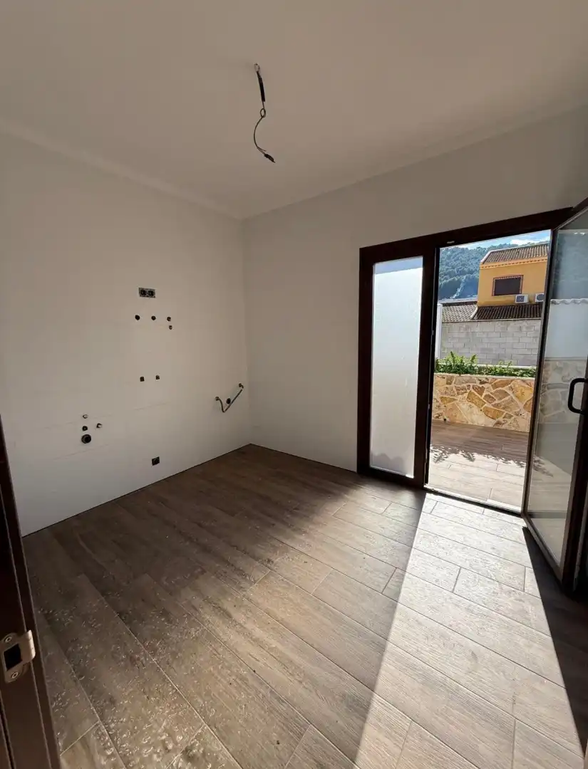 Haus oder Chalet zum Verkauf in Humilladero mit Klimaanlage, Heizung und Privatgarten