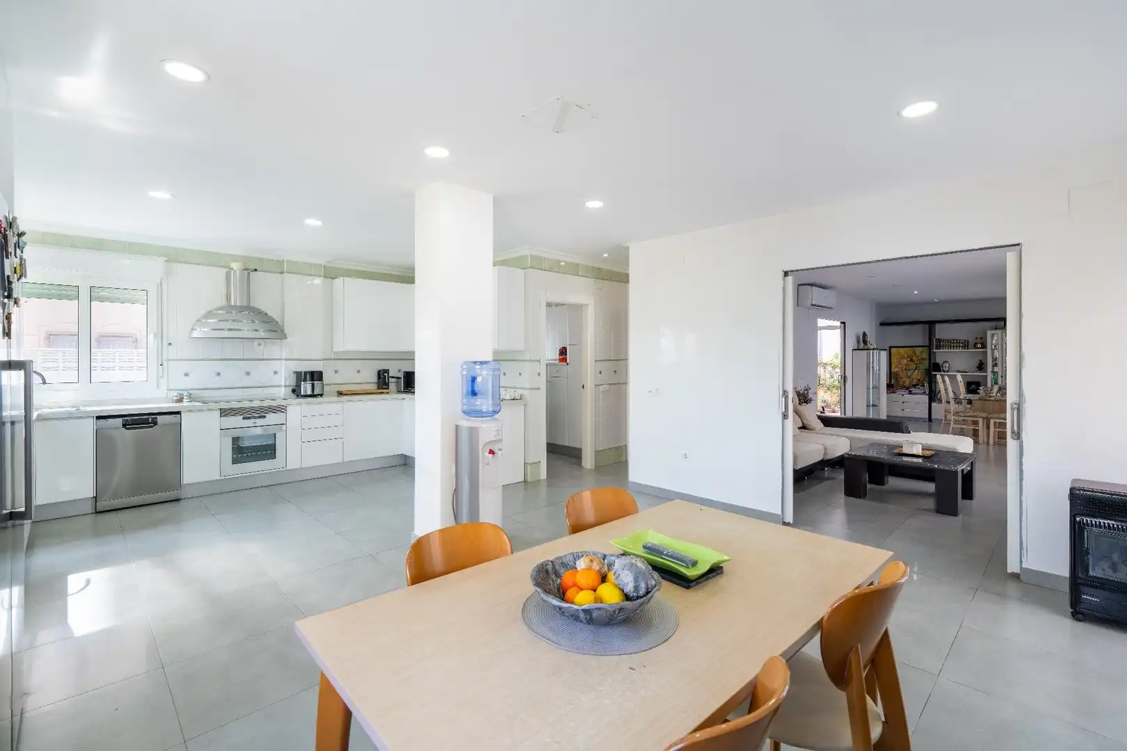 Kitchen of Houses for sale in Roquetas de Mar  with Air Conditioner, Private garden and Terrace
