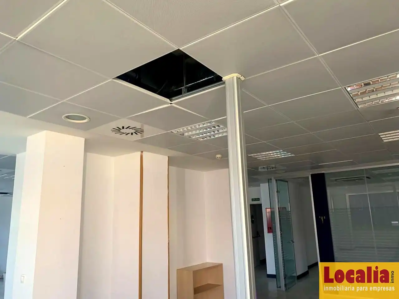 Office for rent in Valladolid  with Air Conditioner
