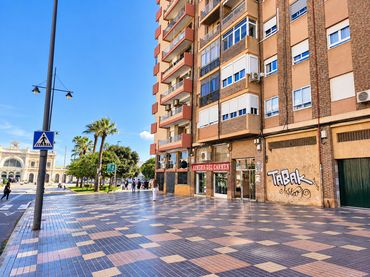 Mini appartamento con balcone in affitto a Avenida de América 10