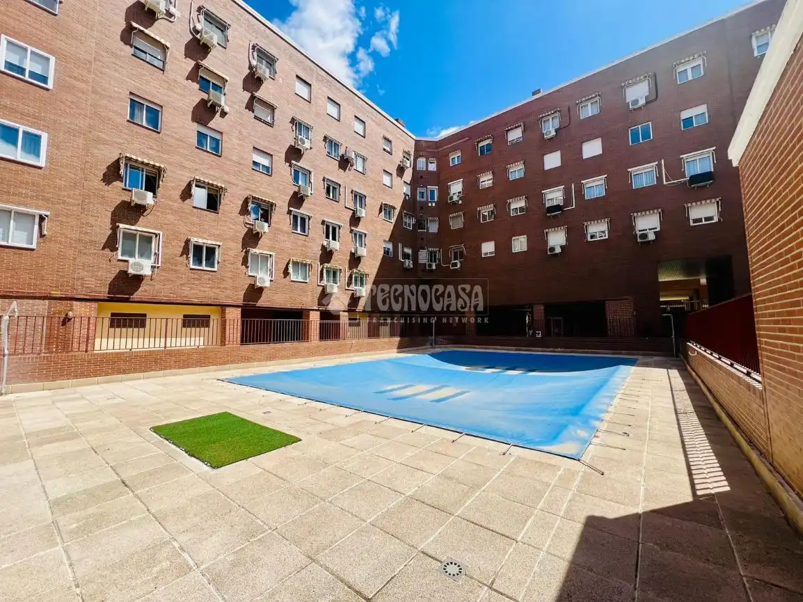 Vista exterior de Piso en venta en Alcorcón con Aire acondicionado, Calefacción y Balcón