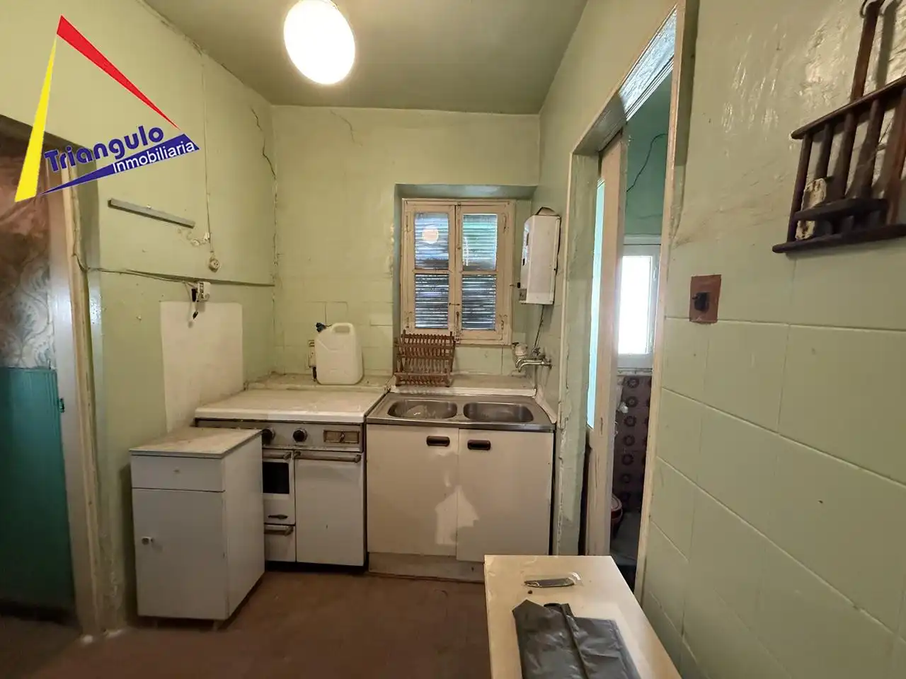 Kitchen of Ground floor for sale in Segovia