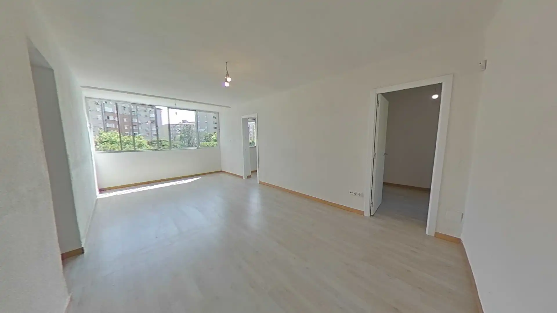 Sala d'estar de Pis en venda en Ciudad Lineal