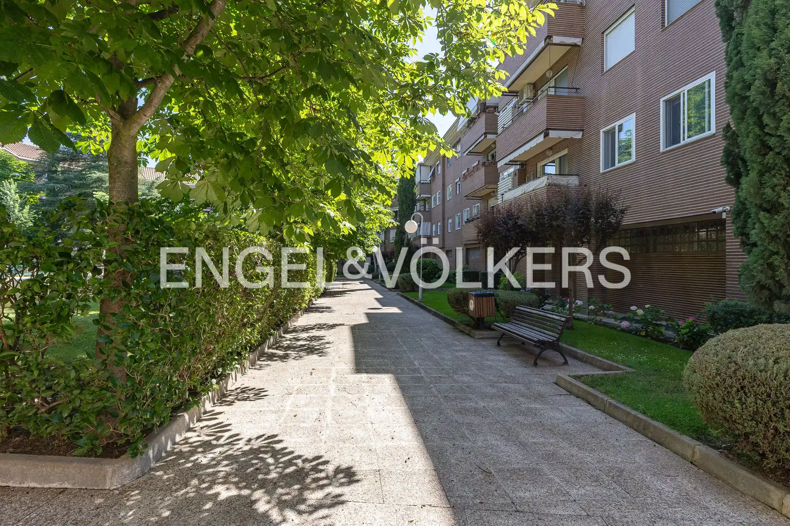 Exterior view of Attic for sale in Pozuelo de Alarcón  with Air Conditioner, Heating and Balcony