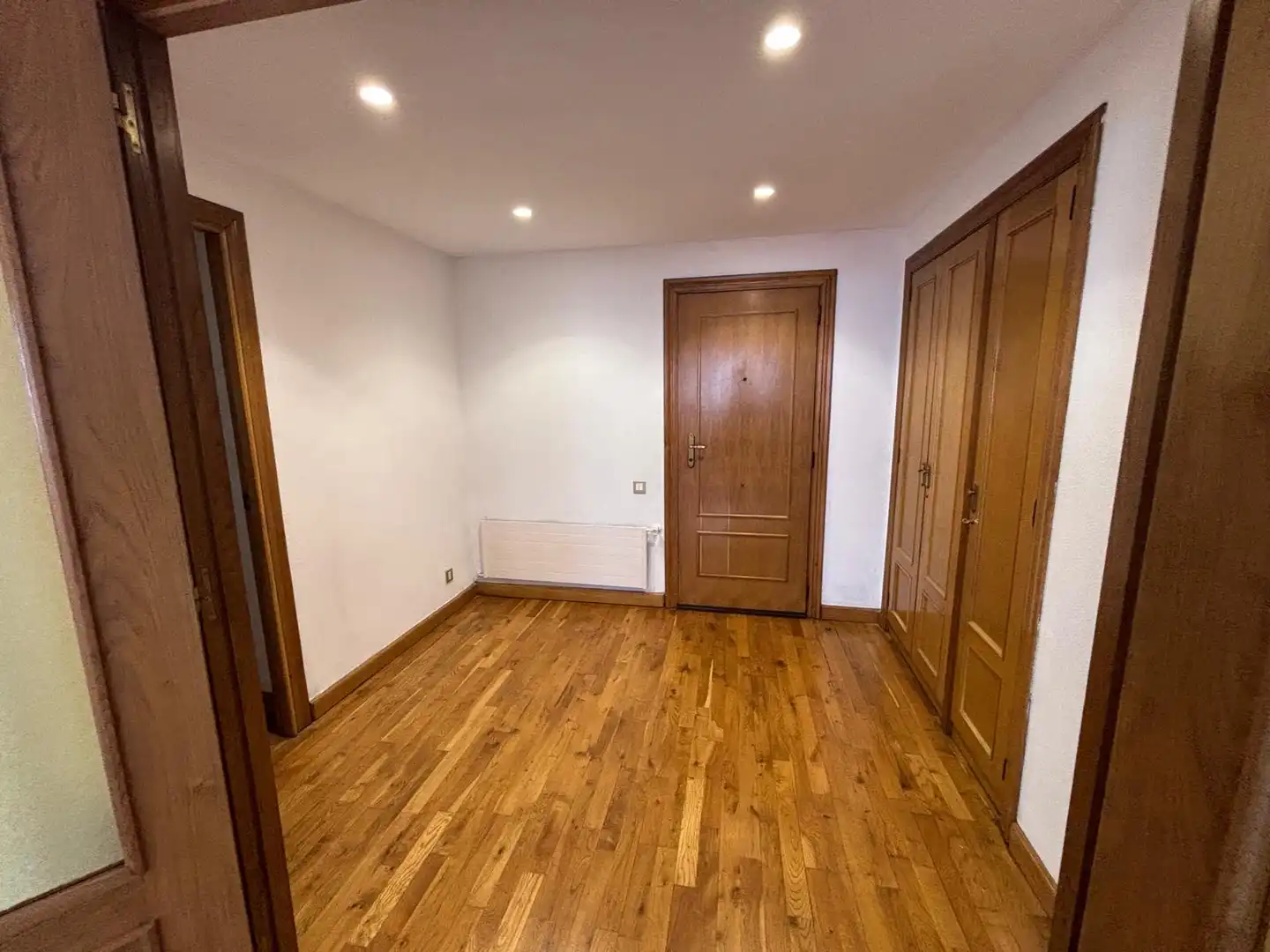 Piso en venta en Oviedo  con Calefacción, Parquet y Trastero