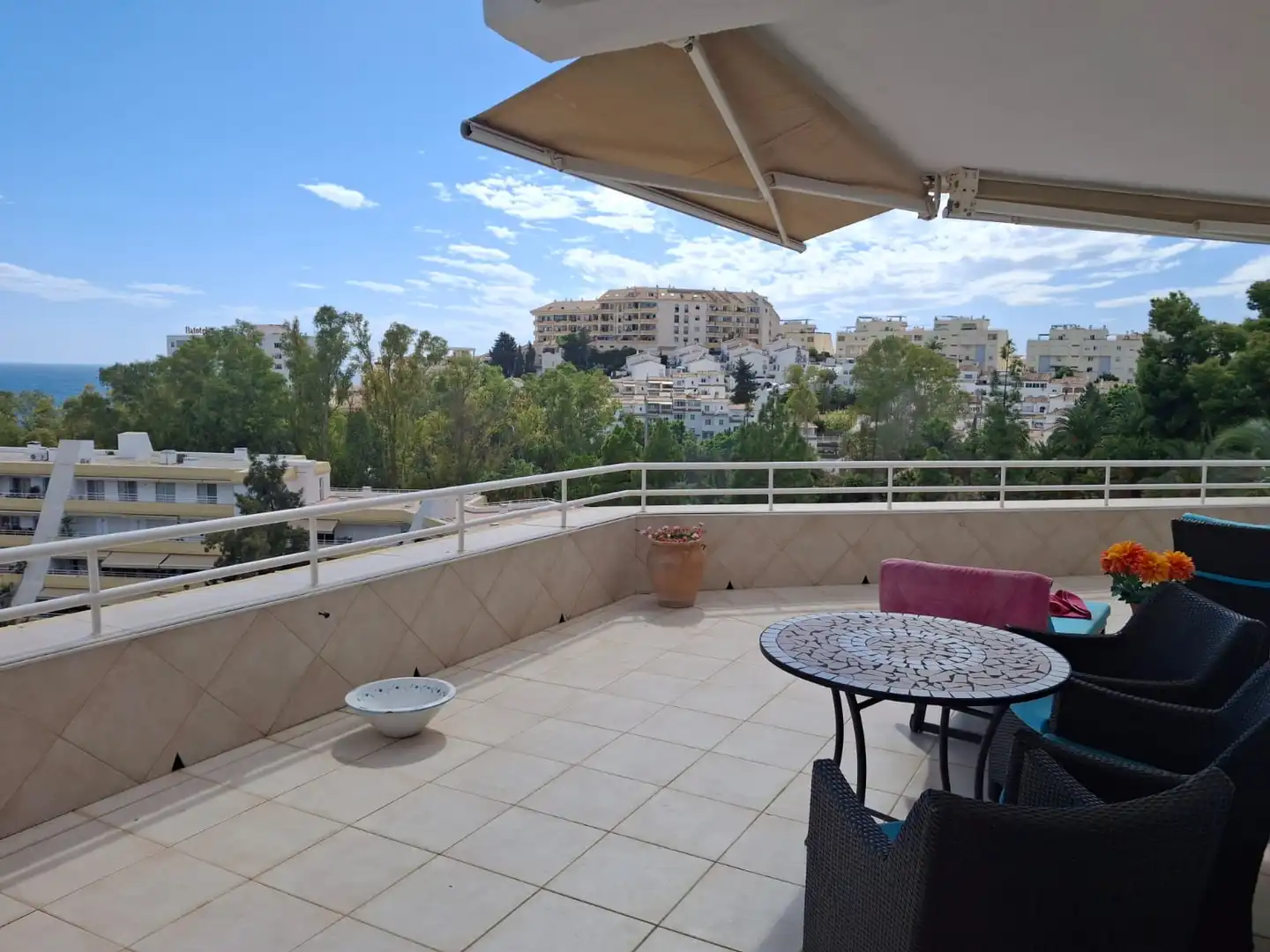 Àtic amb piscina en venda a Torrequebrada, imagen 2