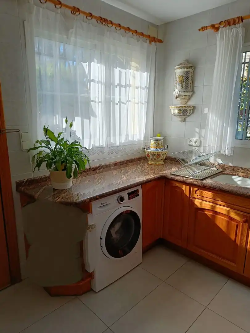 Cocina de Casa o chalet en venta en Torrent con Aire acondicionado, Jardín privado y Terraza
