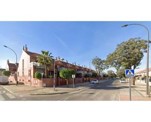 Exterior view of Single-family semi-detached for sale in Getafe  with Air Conditioner, Heating and Parquet flooring