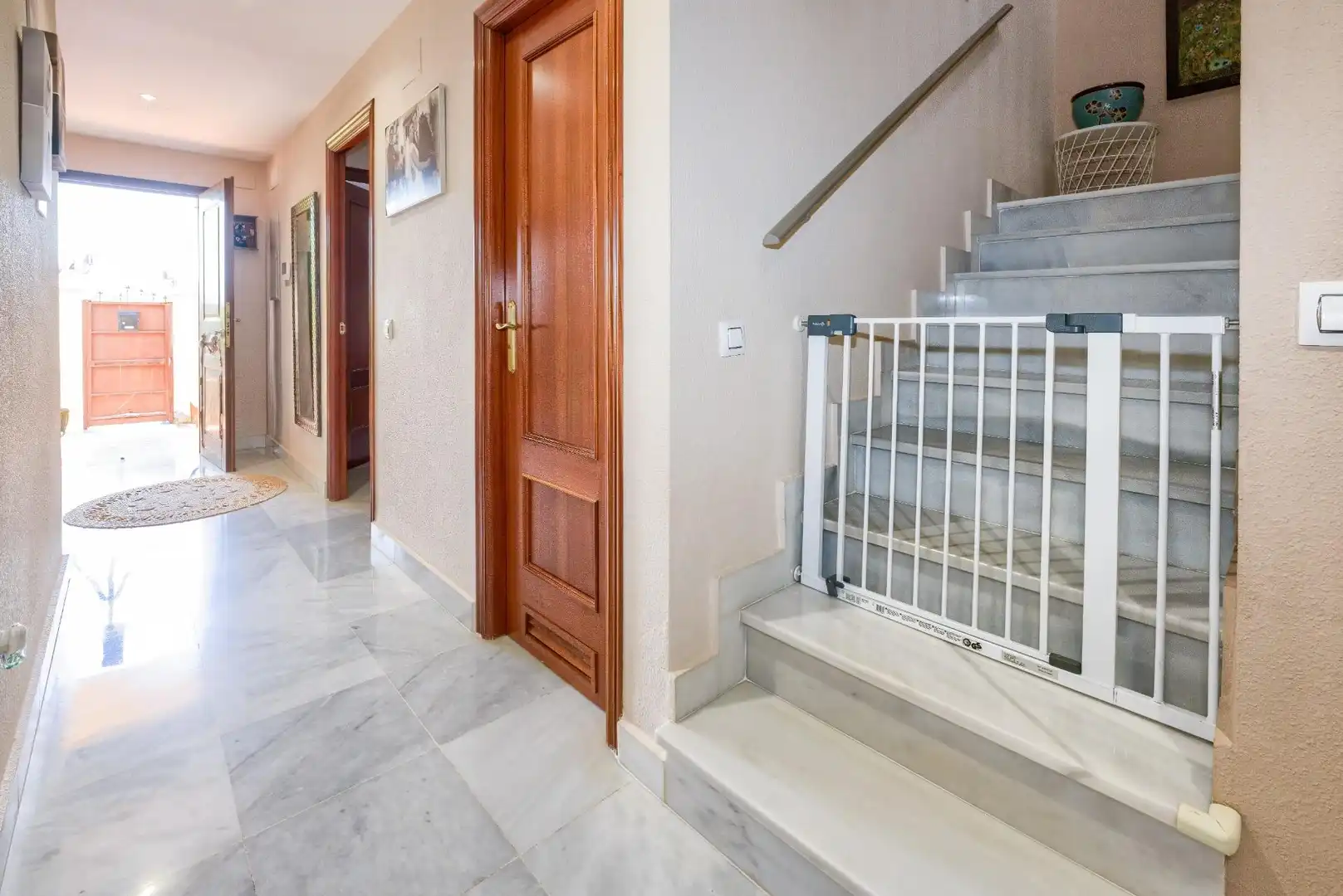Houses for sale in Espartinas  with Air Conditioner, Heating and Private garden