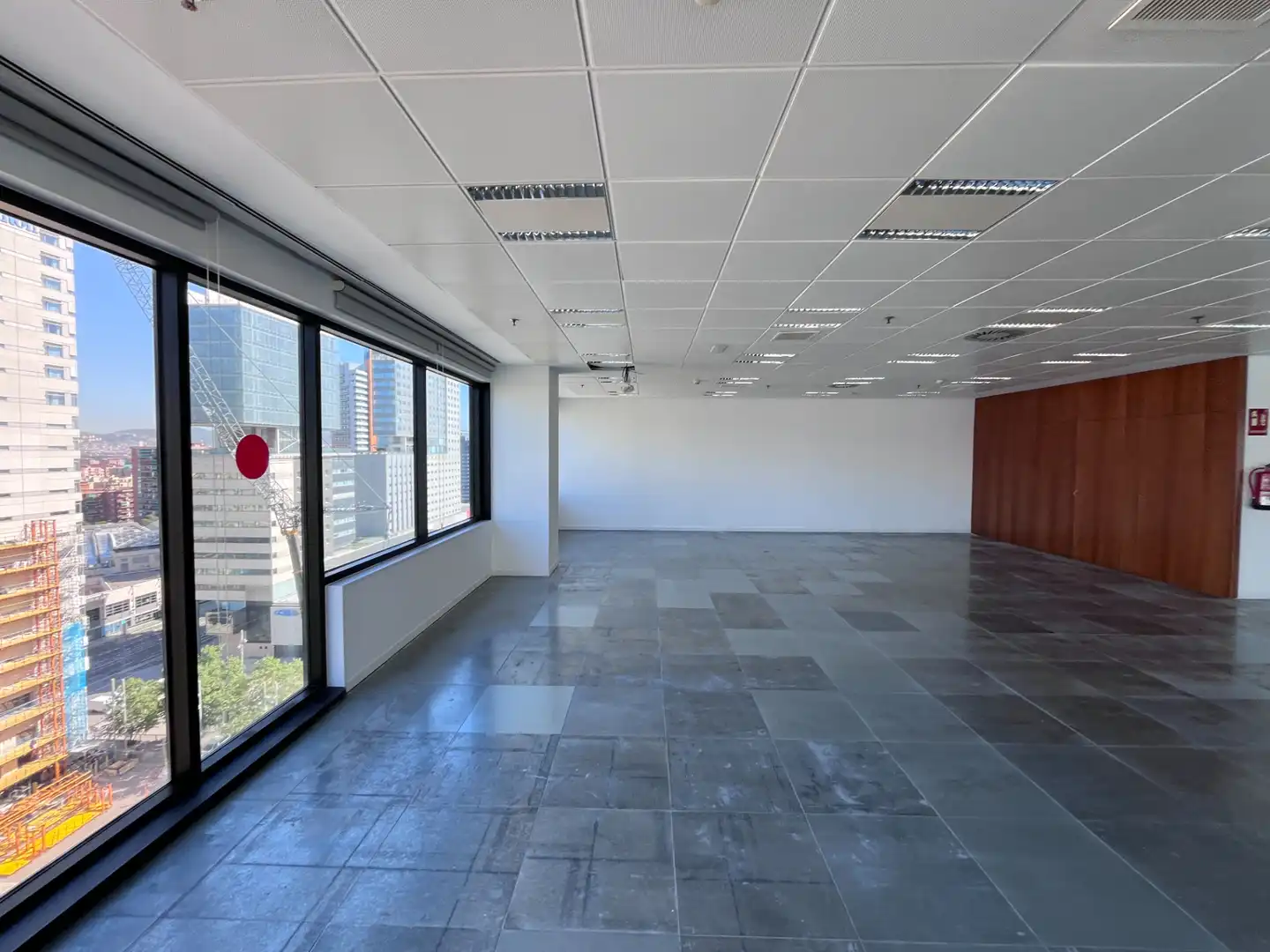 Büro zur Miete in Barcelona mit Klimaanlage und Heizung