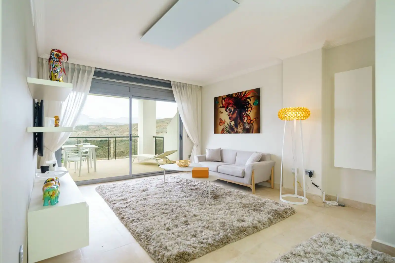 Wohnzimmer von Wohnung zum Verkauf in Benahavís mit Terrasse, Abstellraum und Möbliert