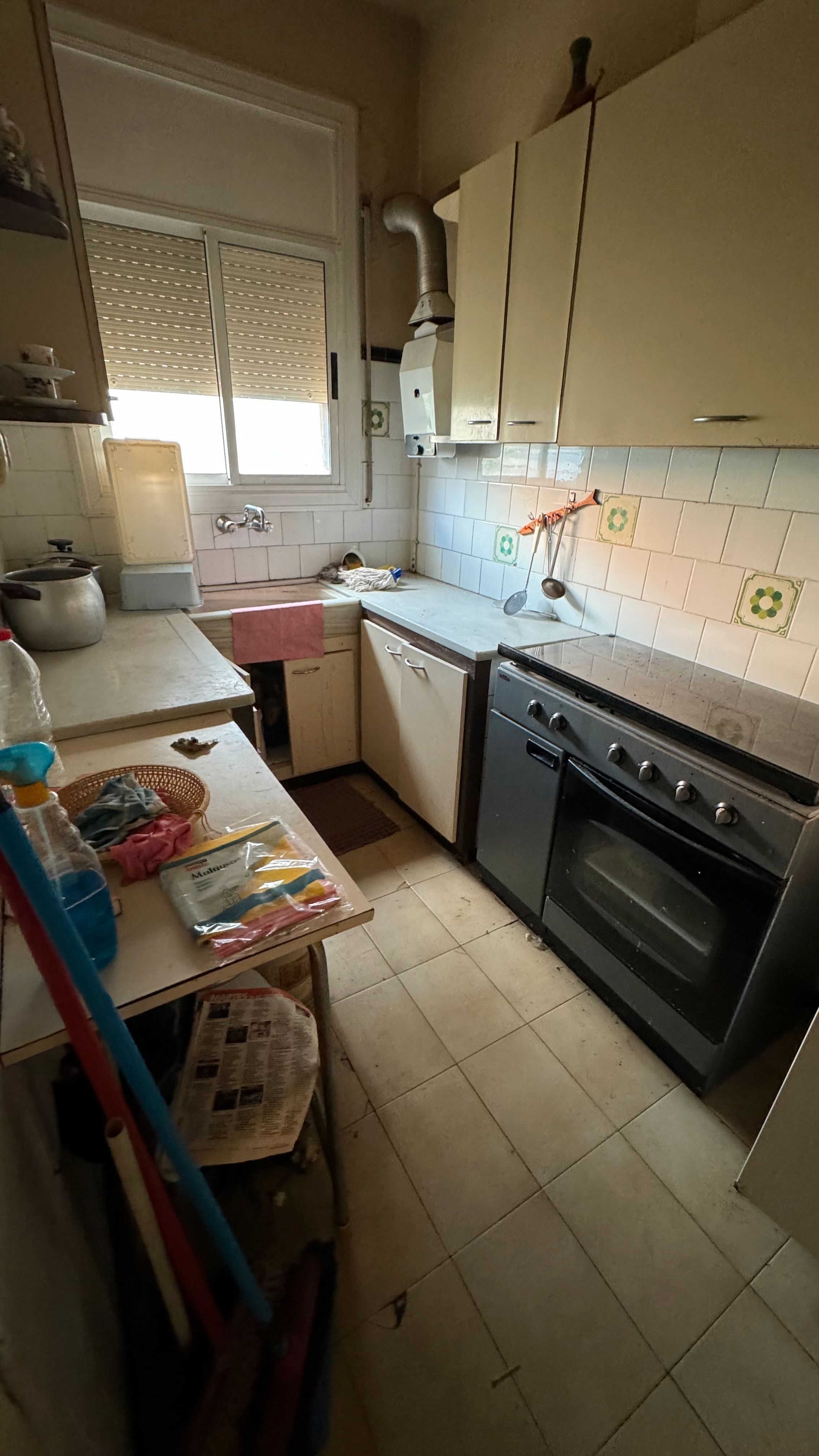 Cuina de Casa o xalet en venda en Montcada i Reixac amb Terrassa i Moblat