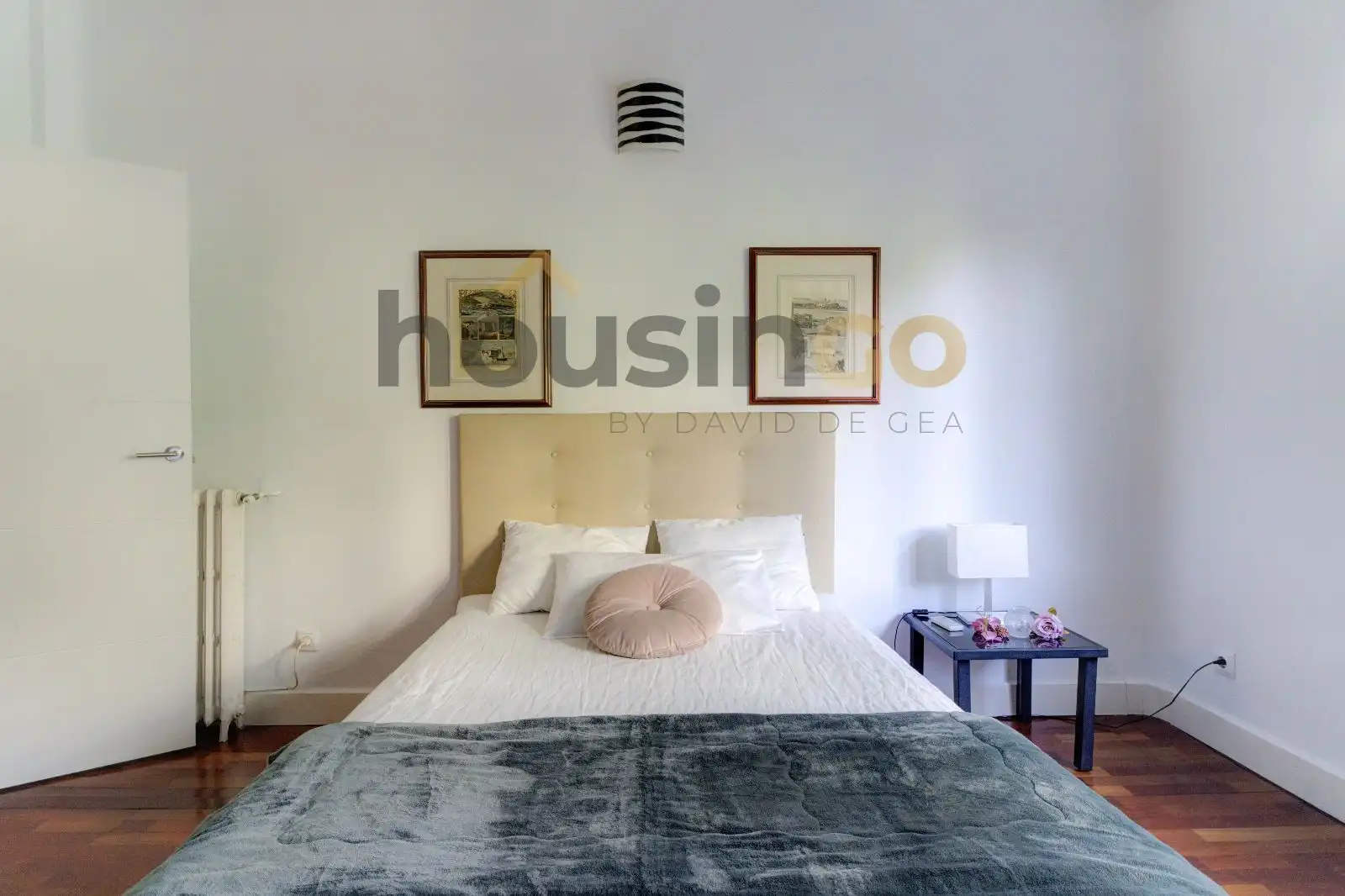 Bedroom of Flat for rent in Madrid  with Air Conditioner, Heating and Furnished