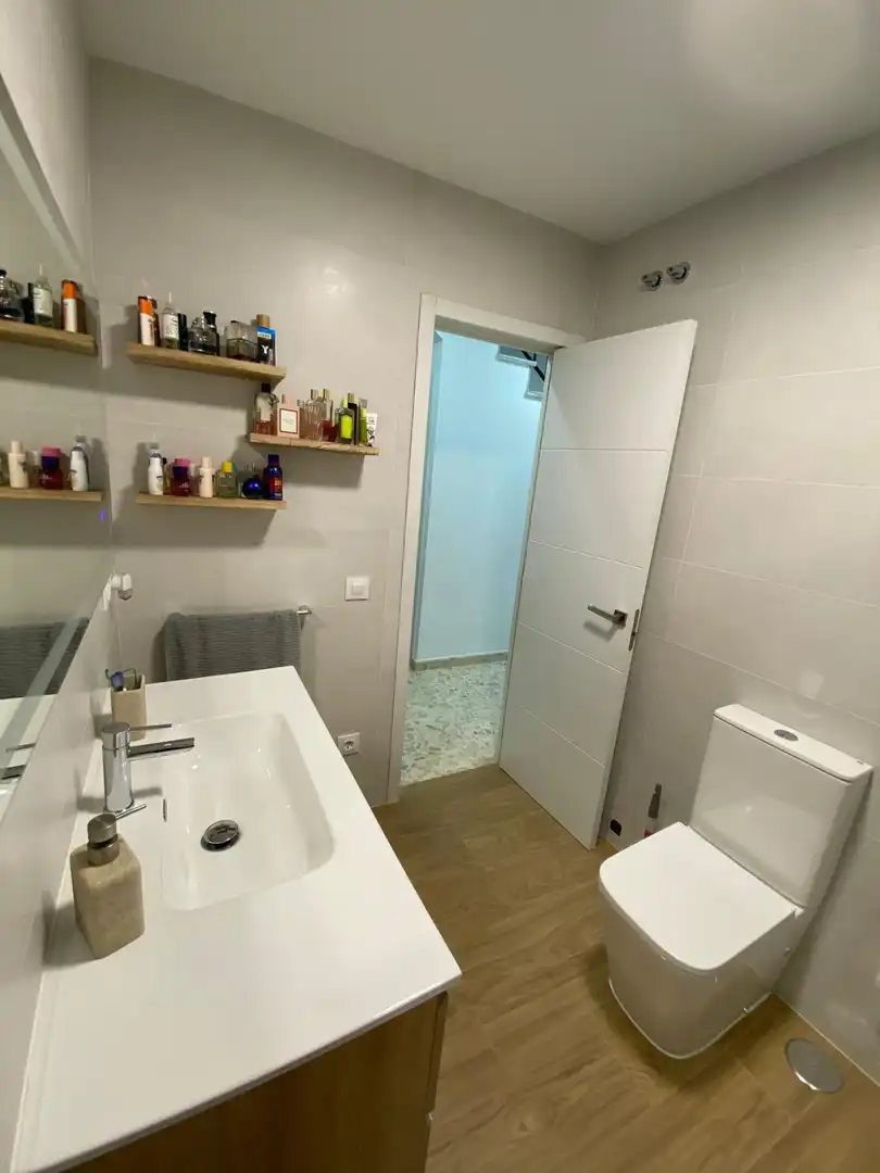 Bathroom of Houses for sale in Sevilla