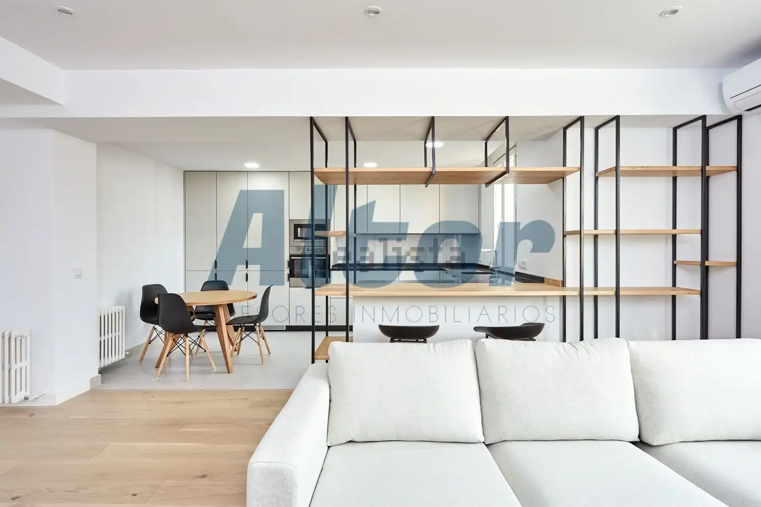 Flat for rent in DE CONCHA ESPINA, El Viso