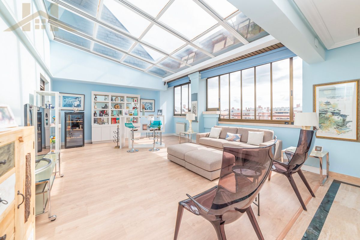 Sala d'estar de Àtic en venda en Majadahonda amb Aire condicionat, Calefacció i Terrassa