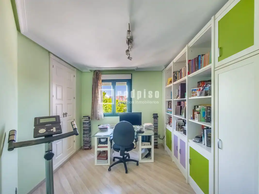 Piso en venta en Alcorcón con Calefacción, Jardín privado y Trastero