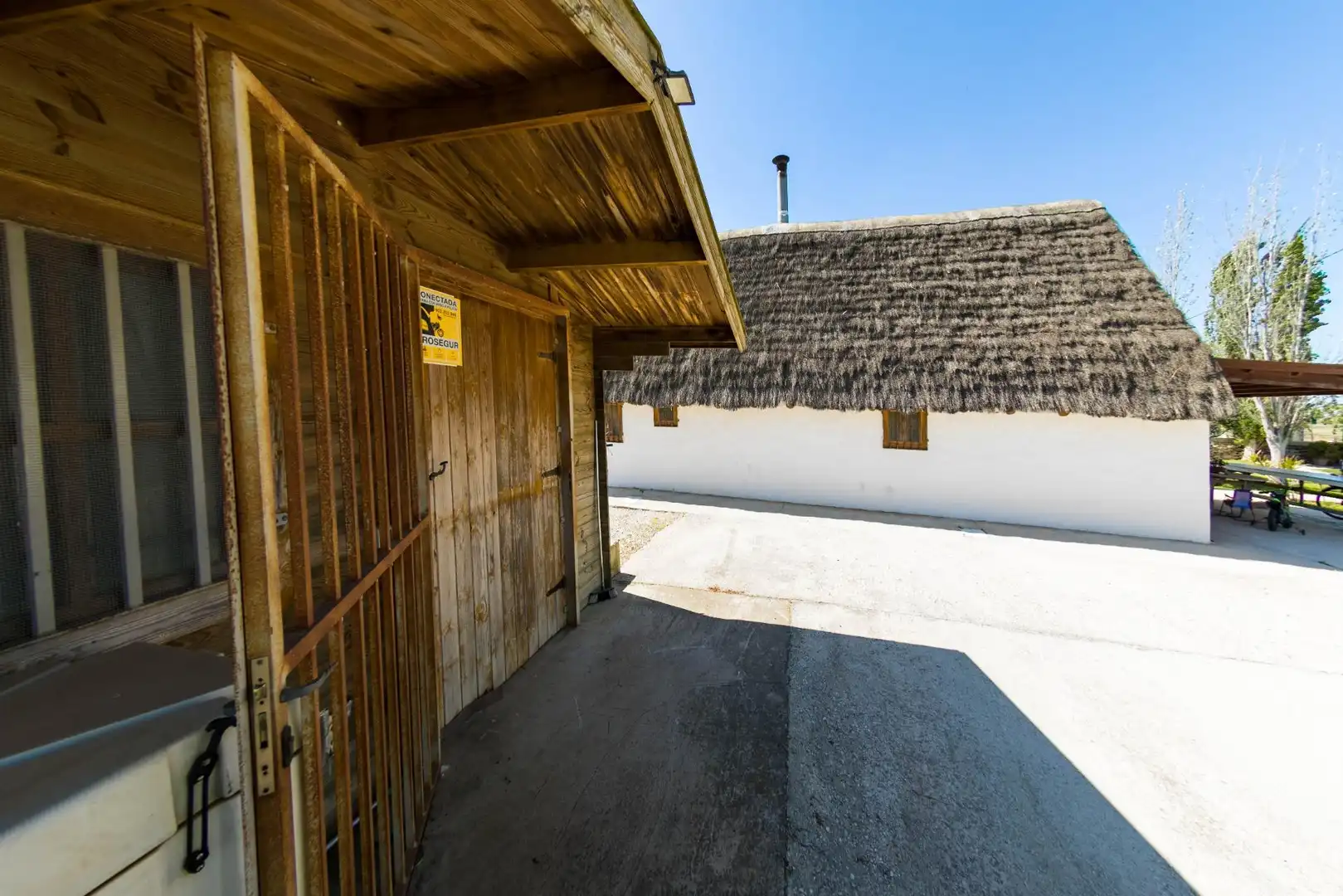 Vista exterior de Finca rústica en venda en Sant Jaume d'Enveja amb Terrassa
