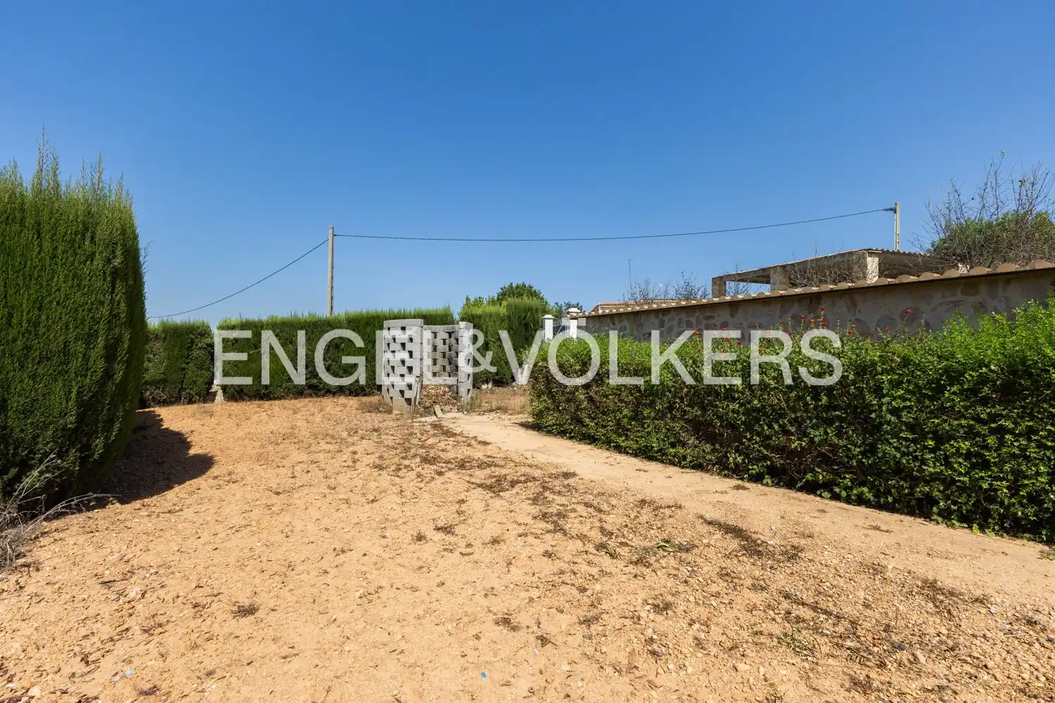 Houses for sale in Montserrat  with Air Conditioner, Heating and Private garden