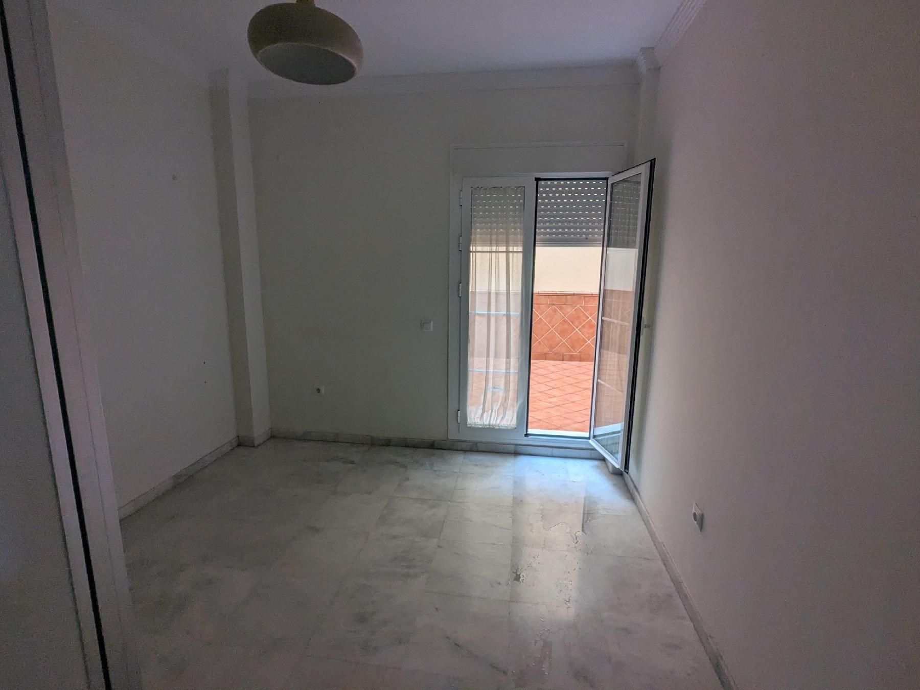 Pis en venda en Dos Hermanas