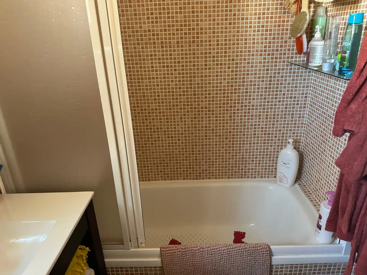 Baño de Casa o chalet en venta en Alcalá del Río con Aire acondicionado, Jardín privado y Amueblado