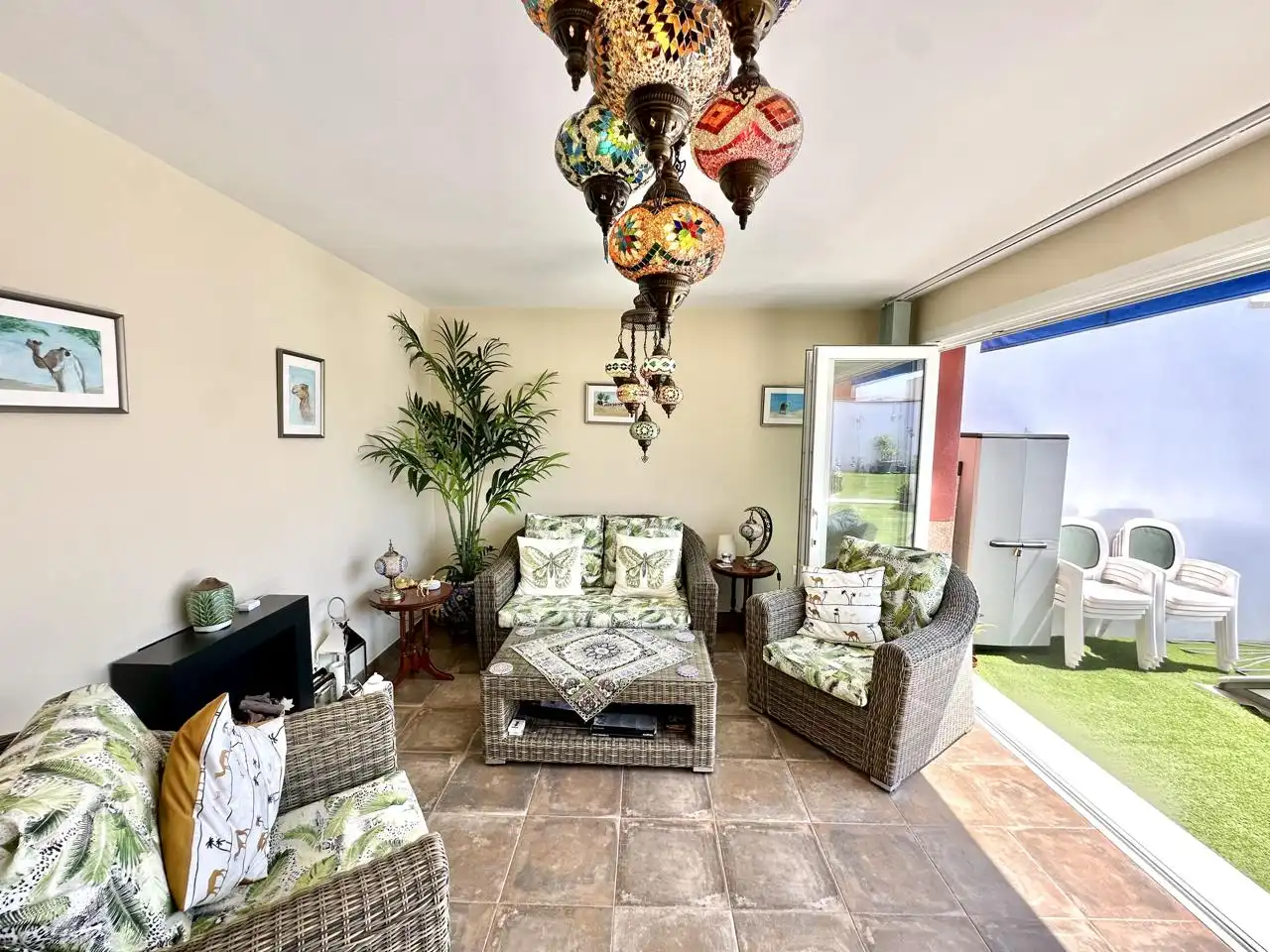 Sala de estar de Casa o chalet en venta en Fuente de Piedra con Aire acondicionado, Jardín privado y Terraza