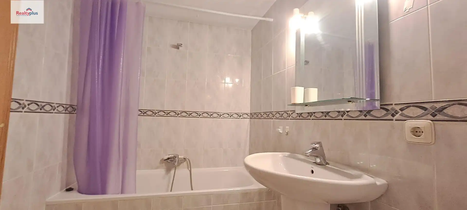 Baño de Dúplex de alquiler en Segovia con Amueblado y Balcón