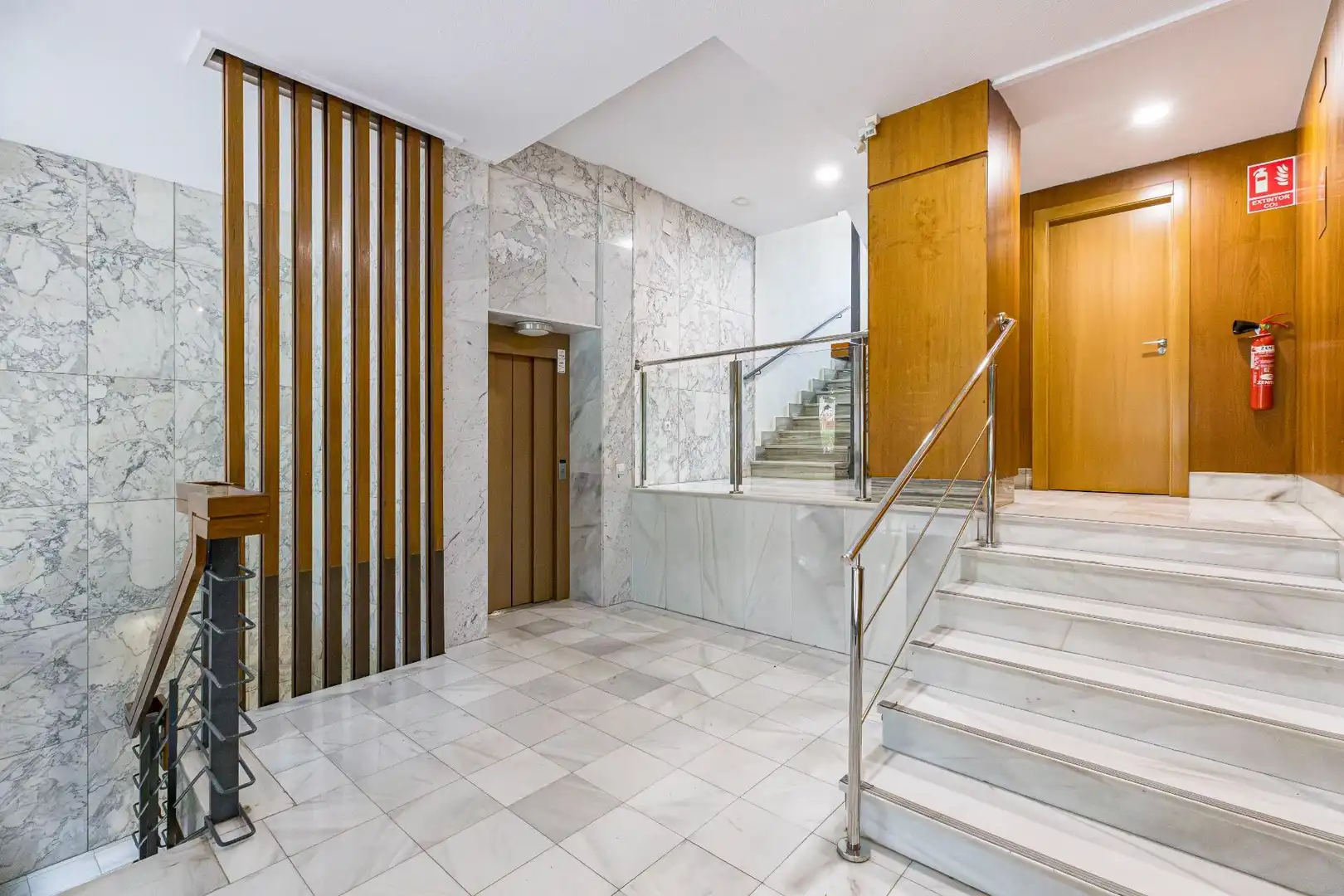 Flat for sale in Murcia  with Air Conditioner, Heating and Terrace