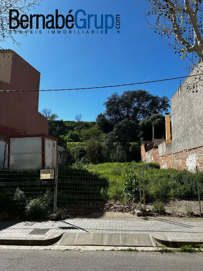 Terreno residencial en venta en Avinguda de Canovelles, imagen 2