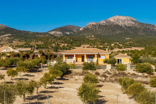 Casa-chalet en Venta en La Tova